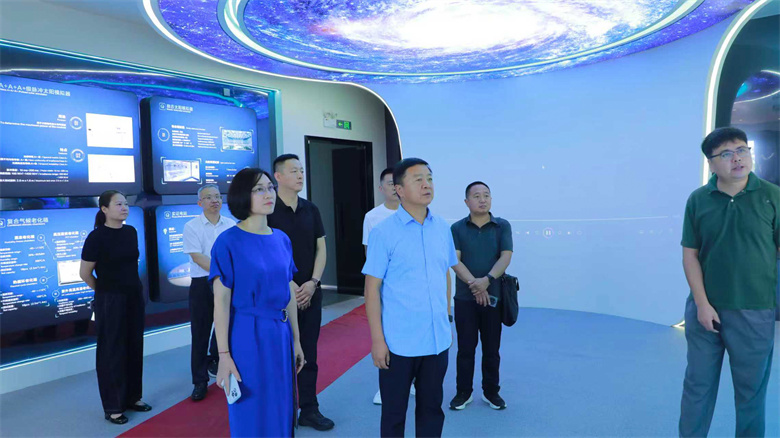 張龍率隊赴外精準招商 聚焦新興產業深化項目對接 新興能源技術研發